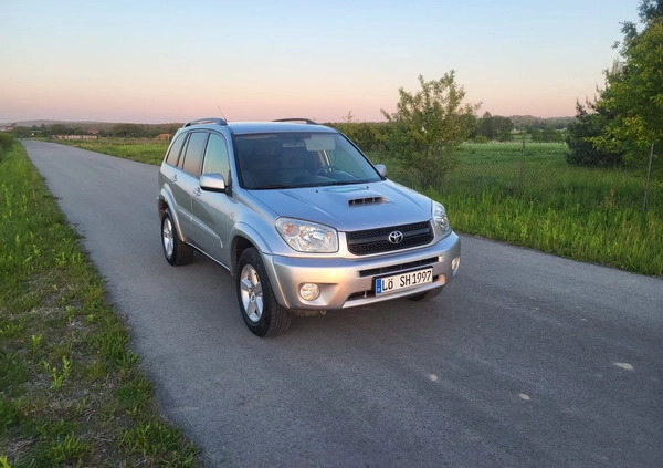 Toyota RAV4 cena 19900 przebieg: 226000, rok produkcji 2004 z Piekary Śląskie małe 497